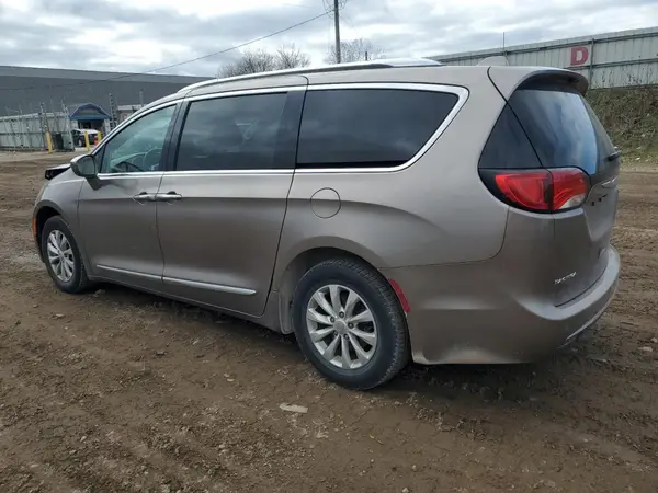 2C4RC1BGXJR114304 2018 CHRYSLER PACIFICA - Image 2