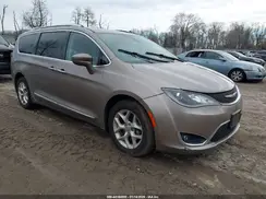 2C4RC1BGXJR114951 2018 CHRYSLER PACIFICA