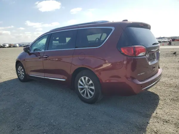 2C4RC1BGXJR118028 2018 CHRYSLER PACIFICA - Image 2