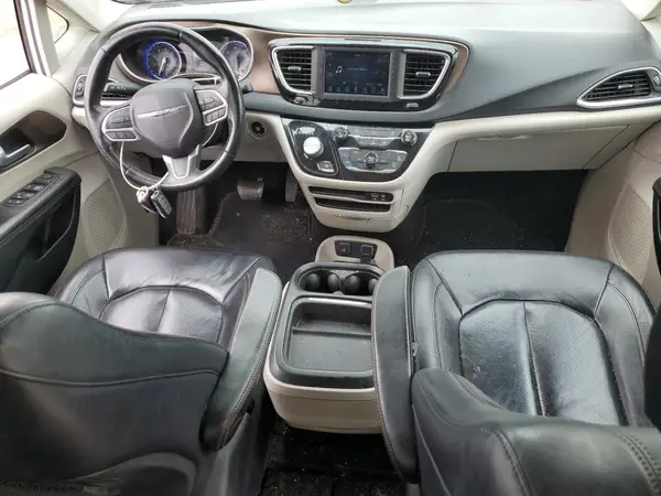 2C4RC1BGXJR119633 2018 CHRYSLER PACIFICA - Image 8