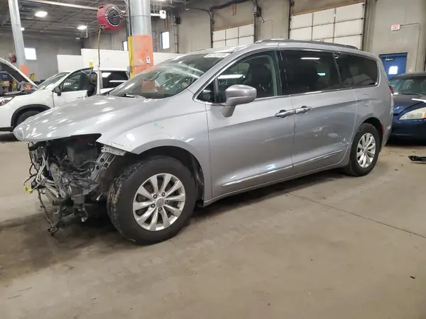 2C4RC1BGXJR120488 2018 CHRYSLER PACIFICA - Image 1