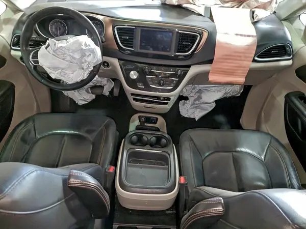 2C4RC1BGXJR123021 2018 CHRYSLER PACIFICA - Image 8