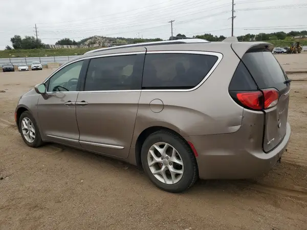2C4RC1BGXJR123391 2018 CHRYSLER PACIFICA - Image 2