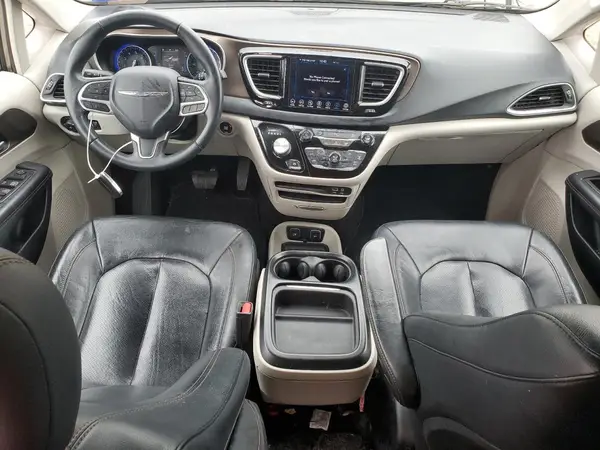2C4RC1BGXJR123391 2018 CHRYSLER PACIFICA - Image 8