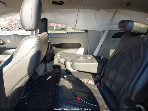 2C4RC1BGXJR127280 2018 CHRYSLER PACIFICA - Image 8