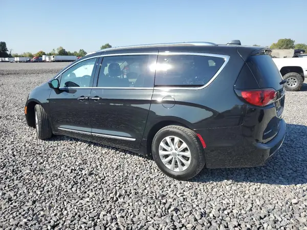 2C4RC1BGXJR127327 2018 CHRYSLER PACIFICA - Image 2