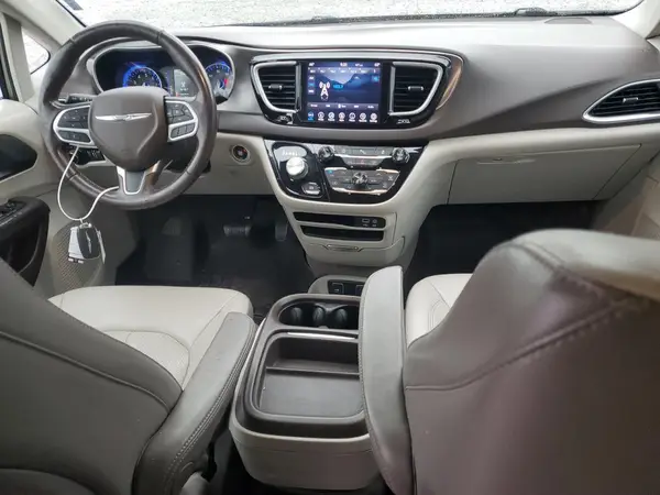 2C4RC1BGXJR127697 2018 CHRYSLER PACIFICA - Image 8