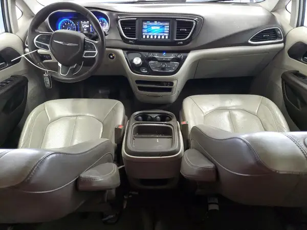 2C4RC1BGXJR141762 2018 CHRYSLER PACIFICA - Image 8