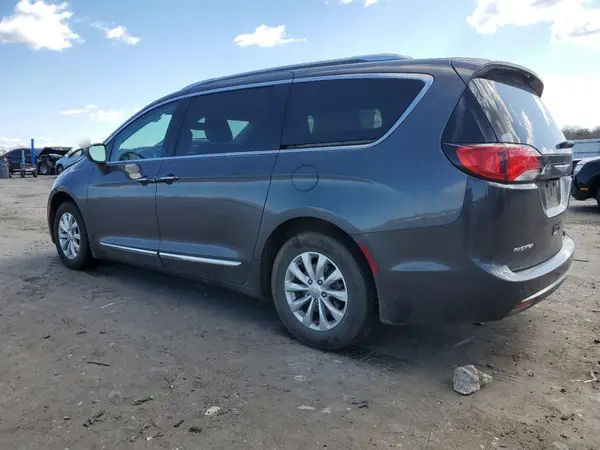 2C4RC1BGXJR142653 2018 CHRYSLER PACIFICA - Image 2