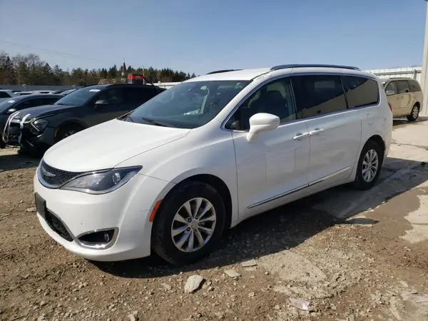 2C4RC1BGXJR144693 2018 CHRYSLER PACIFICA - Image 1
