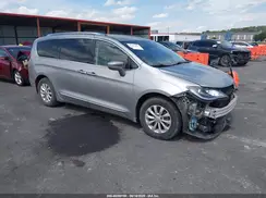 2C4RC1BGXJR154172 2018 CHRYSLER PACIFICA
