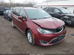 2C4RC1BGXJR155189 2018 CHRYSLER PACIFICA