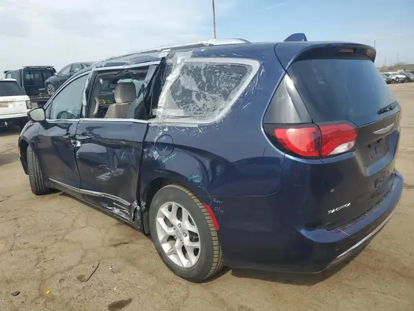 2C4RC1BGXJR157167 2018 CHRYSLER PACIFICA - Image 2