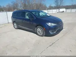 2C4RC1BGXJR174521 2018 CHRYSLER PACIFICA