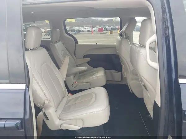 2C4RC1BGXJR174521 2018 CHRYSLER PACIFICA - Image 8
