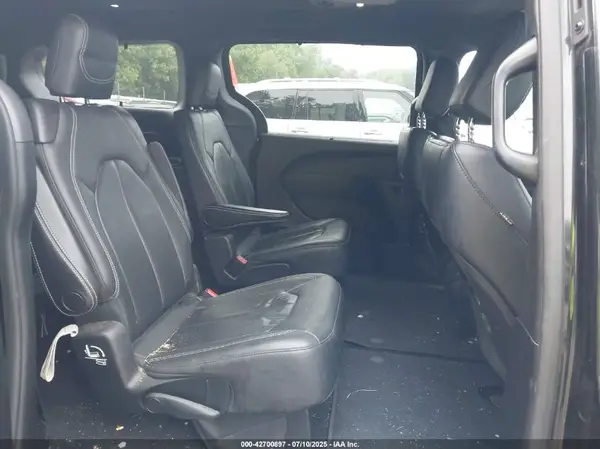 2C4RC1BGXJR175104 2018 CHRYSLER PACIFICA - Image 8