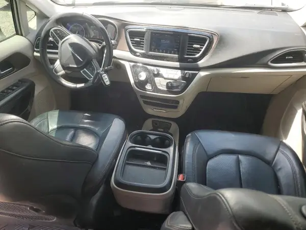 2C4RC1BGXJR189018 2018 CHRYSLER PACIFICA - Image 8