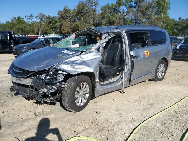 2C4RC1BGXJR192727 2018 CHRYSLER PACIFICA - Image 1
