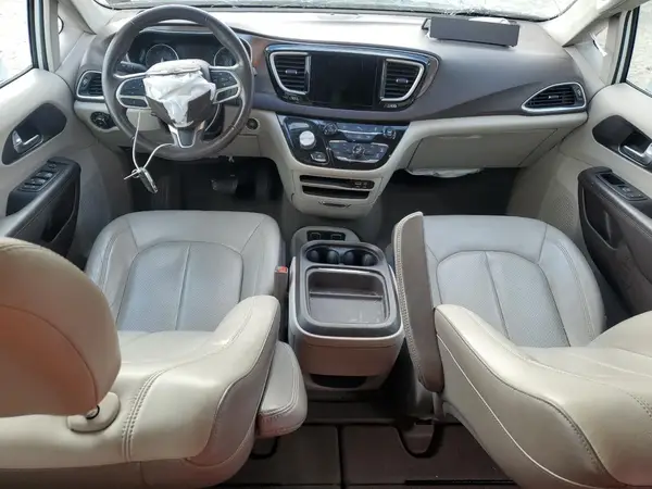 2C4RC1BGXJR210840 2018 CHRYSLER PACIFICA - Image 8