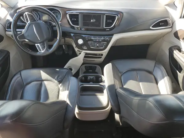 2C4RC1BGXJR211325 2018 CHRYSLER PACIFICA - Image 8
