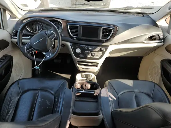 2C4RC1BGXJR211468 2018 CHRYSLER PACIFICA - Image 8