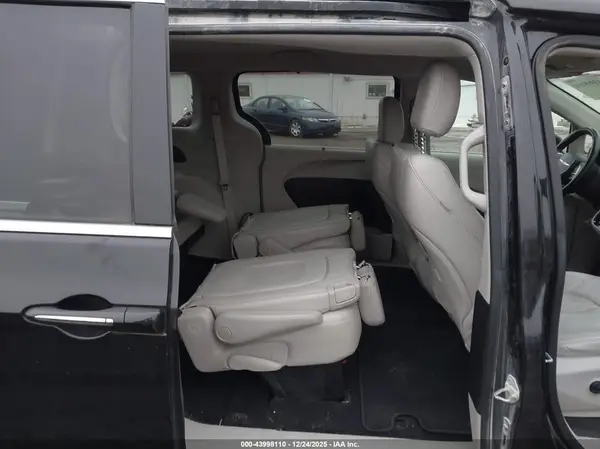 2C4RC1BGXJR212314 2018 CHRYSLER PACIFICA - Image 8