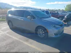 2C4RC1BGXJR214063 2018 CHRYSLER PACIFICA