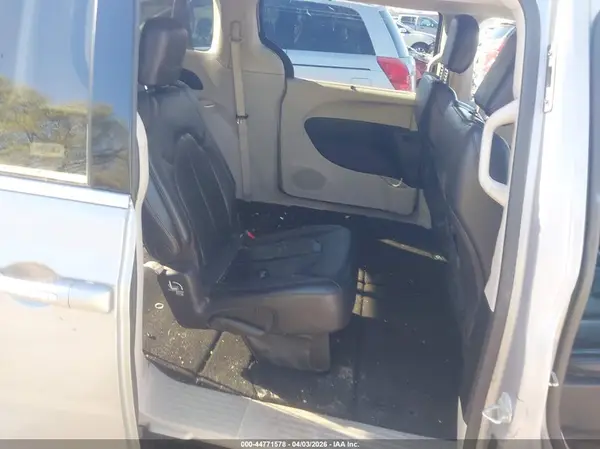 2C4RC1BGXJR214063 2018 CHRYSLER PACIFICA - Image 8