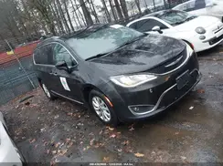 2C4RC1BGXJR260928 2018 CHRYSLER PACIFICA
