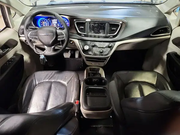 2C4RC1BGXJR277616 2018 CHRYSLER PACIFICA - Image 8