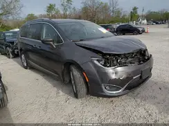 2C4RC1BGXJR280404 2018 CHRYSLER PACIFICA