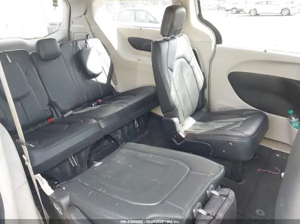 2C4RC1BGXJR280631 2018 CHRYSLER PACIFICA - Image 8
