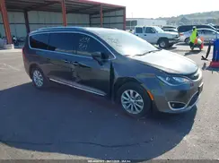 2C4RC1BGXJR290740 2018 CHRYSLER PACIFICA