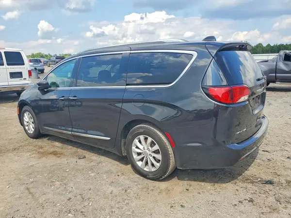 2C4RC1BGXJR317886 2018 CHRYSLER PACIFICA - Image 2