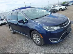 2C4RC1BGXJR350631 2018 CHRYSLER PACIFICA