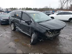 2C4RC1BGXJR353013 2018 CHRYSLER PACIFICA