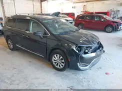 2C4RC1BGXKR539412 2019 CHRYSLER PACIFICA
