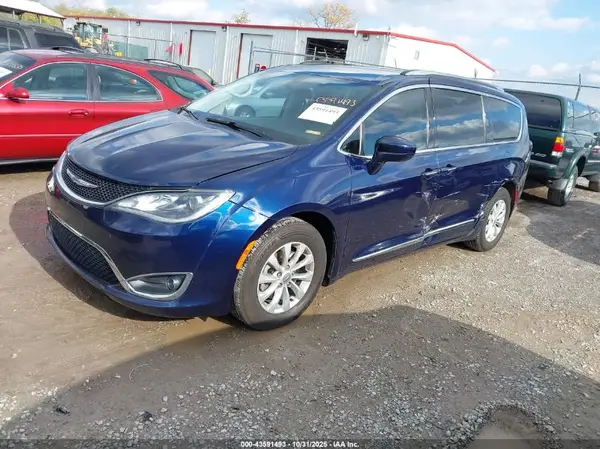 2C4RC1BGXKR550152 2019 CHRYSLER PACIFICA - Image 2
