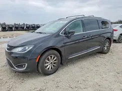 2C4RC1BGXKR592837 2019 CHRYSLER PACIFICA