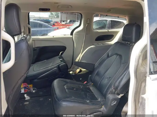 2C4RC1BGXKR596936 2019 CHRYSLER PACIFICA - Image 8
