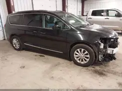 2C4RC1BGXKR597469 2019 CHRYSLER PACIFICA