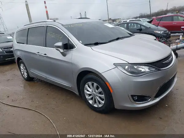 2C4RC1BGXKR603528 2019 CHRYSLER PACIFICA - Image 1