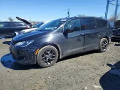 2C4RC1BGXKR605053 2019 CHRYSLER PACIFICA