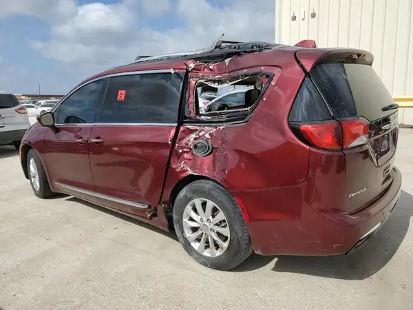 2C4RC1BGXKR613007 2019 CHRYSLER PACIFICA - Image 2