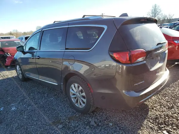 2C4RC1BGXKR626453 2019 CHRYSLER PACIFICA - Image 2