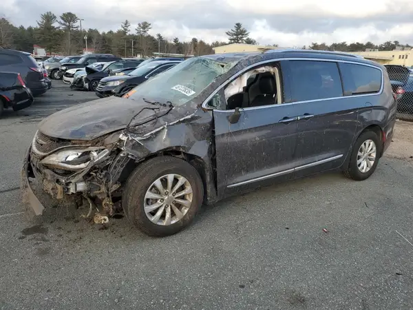 2C4RC1BGXKR628087 2019 CHRYSLER PACIFICA - Image 1