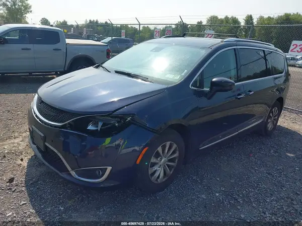 2C4RC1BGXKR655239 2019 CHRYSLER PACIFICA - Image 2