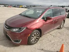 2C4RC1BGXKR665429 2019 CHRYSLER PACIFICA