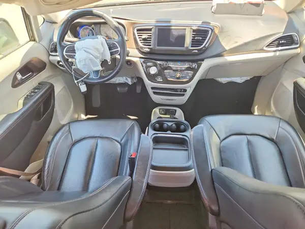 2C4RC1BGXKR665463 2019 CHRYSLER PACIFICA - Image 8