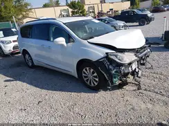2C4RC1BGXKR665981 2019 CHRYSLER PACIFICA